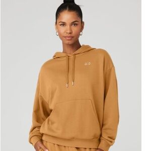 Alo Yoga Accolade Hoodie – Toffee – XS